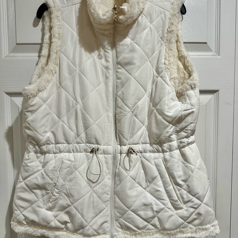 Women's Quilted White Vest